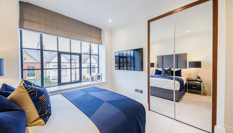 Palace Wharf, Rainville Road, London